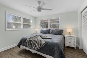 2 bedrooms, iron/ironing board, free WiFi, bed sheets