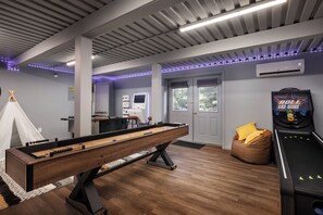 Spielezimmer