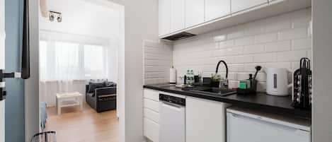 Fridge, stovetop, coffee/tea maker, toaster