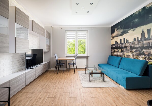 TV