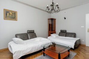 1 chambre, fer et planche à repasser, Wi-Fi, literie fournie