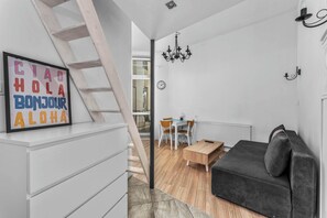 Interior - Morsztynowska Studio with Mezzanine (Kraków)