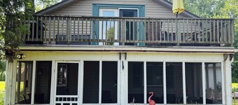 Cozy 3-Bedroom Beach Cottage