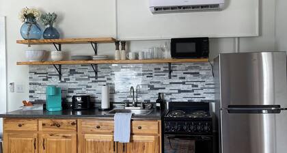 Private Apartment in beautifully restored building on The Livingston Square.