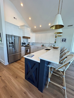 Private kitchen - Fully renovated 5 Bedroom home 4 blocks to town (Stone Harbor)
