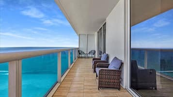 Presidential Apartment, 2 Bedrooms, Ocean View | Terrace/patio