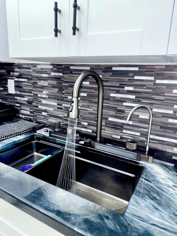 Private kitchen - Blue pearl suite (West Palm Beach)