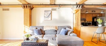 Cozy 1BR Apt in Downtown Richmond, Nearby Attractions within walking distance