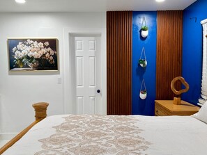 1 soverom, strykejern/-brett, wi-fi (inkludert) og sengetøy