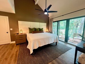 1 bedroom, desk, iron/ironing board, free WiFi - Sweetgrass Sanctuary by Sandpiper | Near Beach (Seabrook Island)