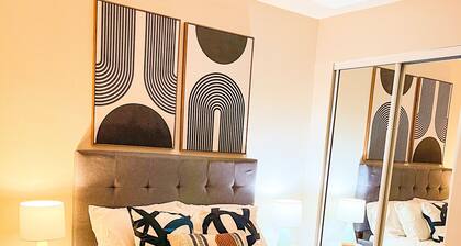 Gated Boho-chic 2-bedroom condo in Rancho Cucamonga near ONT Airport