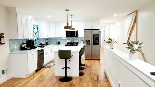 Luxury 3BR Retreat Near NYC