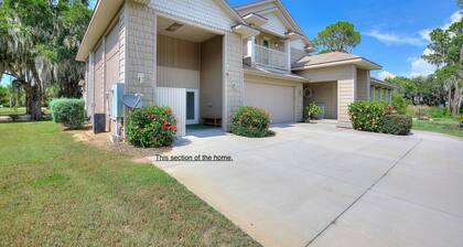 Charming suite in large home on Lake Eustis, boat slip and storage.