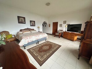 6 slaapkamers, wifi, beddengoed