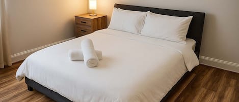 4 bedrooms, iron/ironing board, WiFi, bed sheets