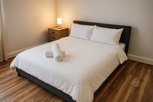 4 chambres, fer et planche à repasser, Wi-Fi, draps fournis