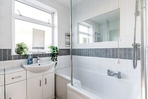 Shower, towels