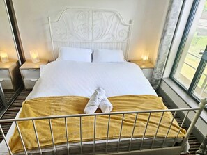 1 habitación, wifi y ropa de cama