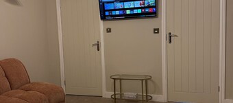 Double Deluxe Centre Apartment, Free parking, Cctv