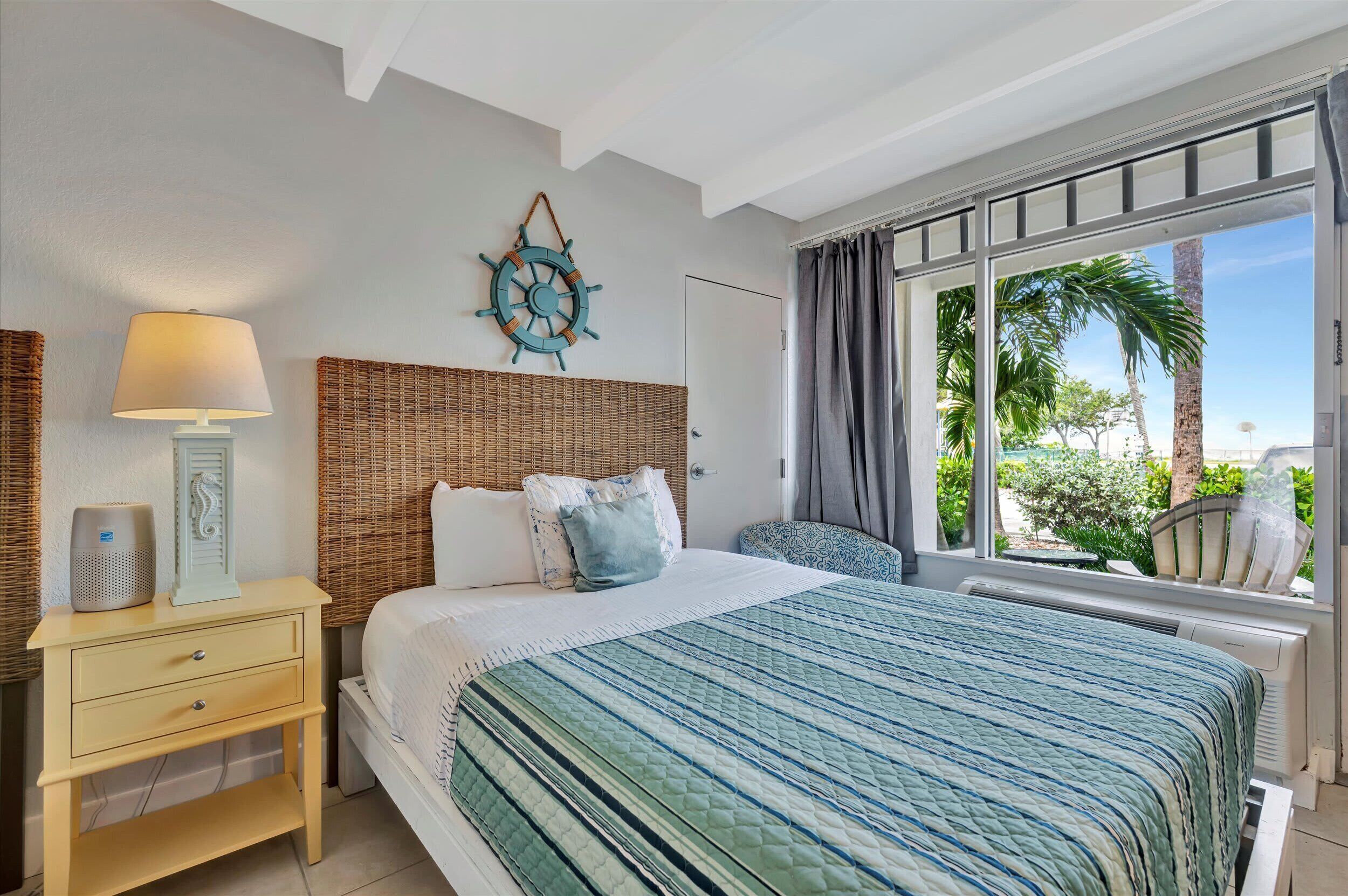 Fer et planche à repasser, Wi-Fi gratuit, draps fournis