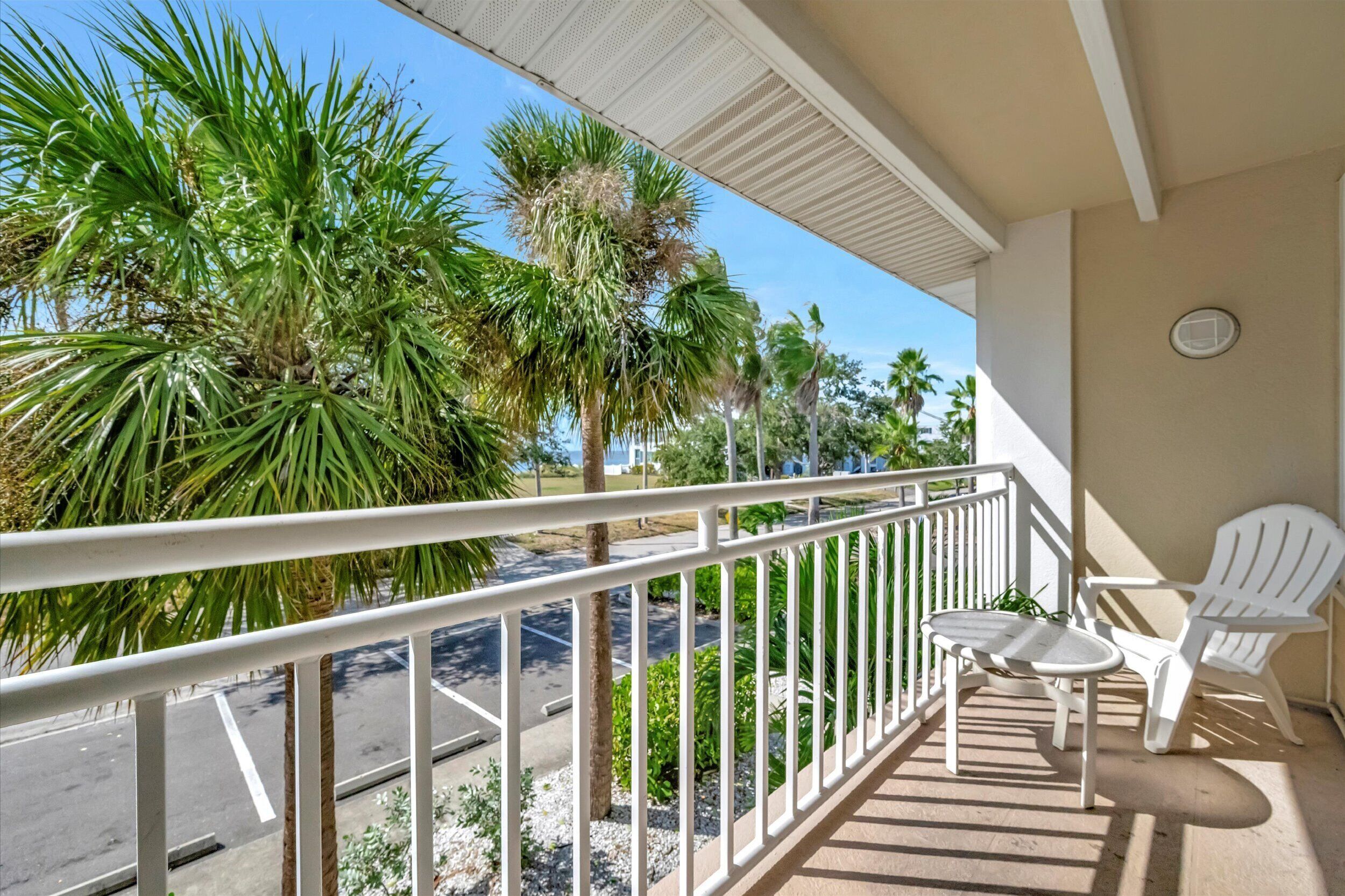 Estudio panorámico, 2 camas Queen size, balcón | Terraza o patio