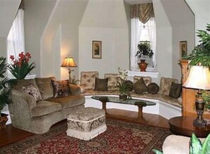 Junior Suite | Iron/ironing board, free WiFi