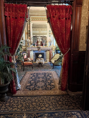 Interior detail - The Stegmaier Guest House (Wilkes-Barre)