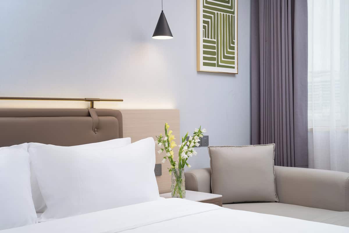 Business Double Room, Non Smoking | Desk, laptop workspace, blackout curtains