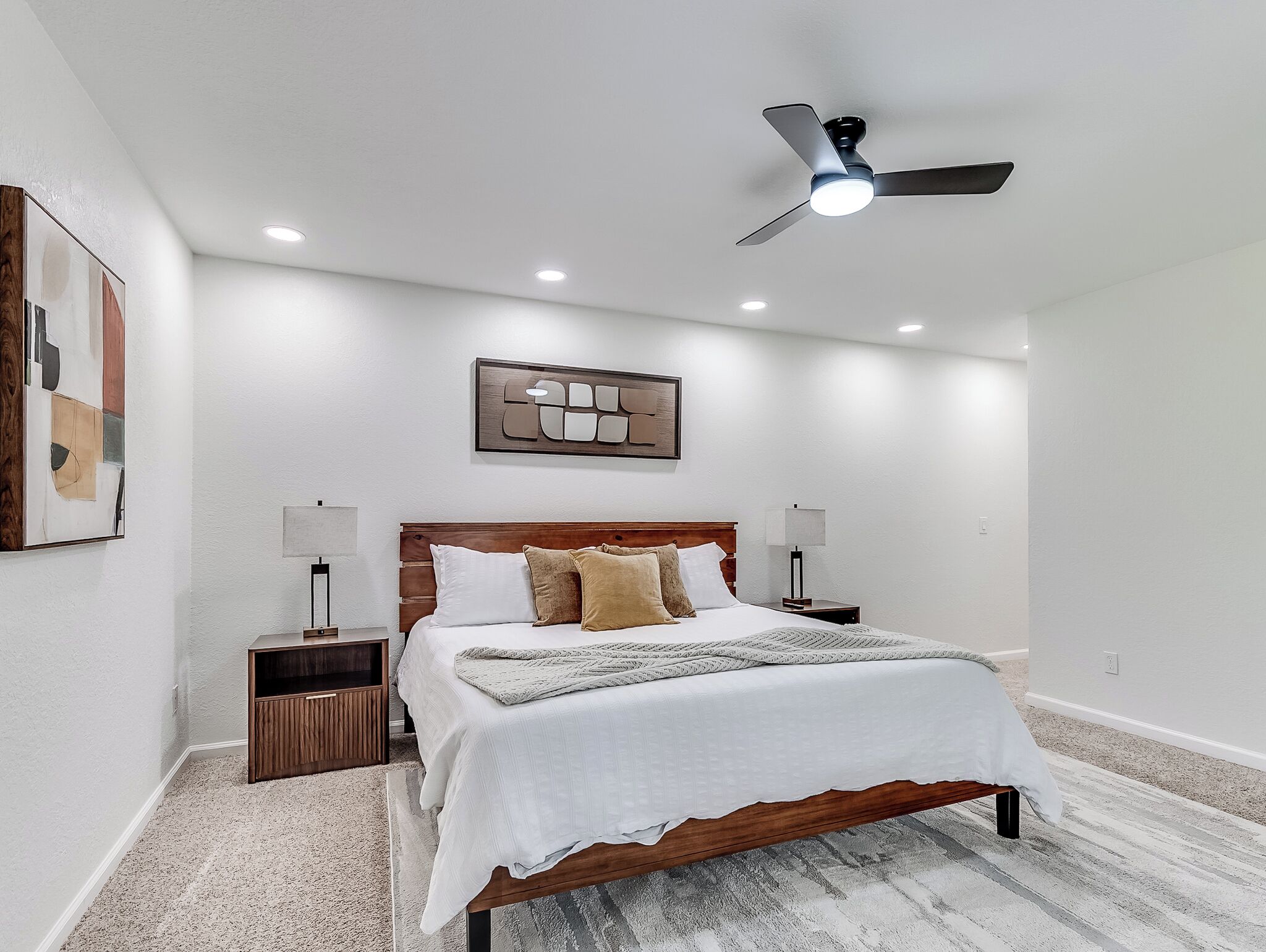 4 chambres, fer et planche à repasser, Wi-Fi, draps fournis