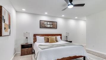 4 chambres, fer et planche à repasser, Wi-Fi, draps fournis