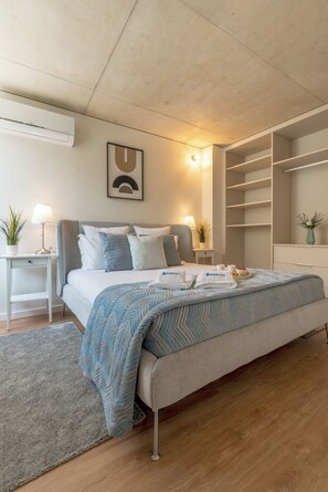 1 bedroom, iron/ironing board, bed sheets