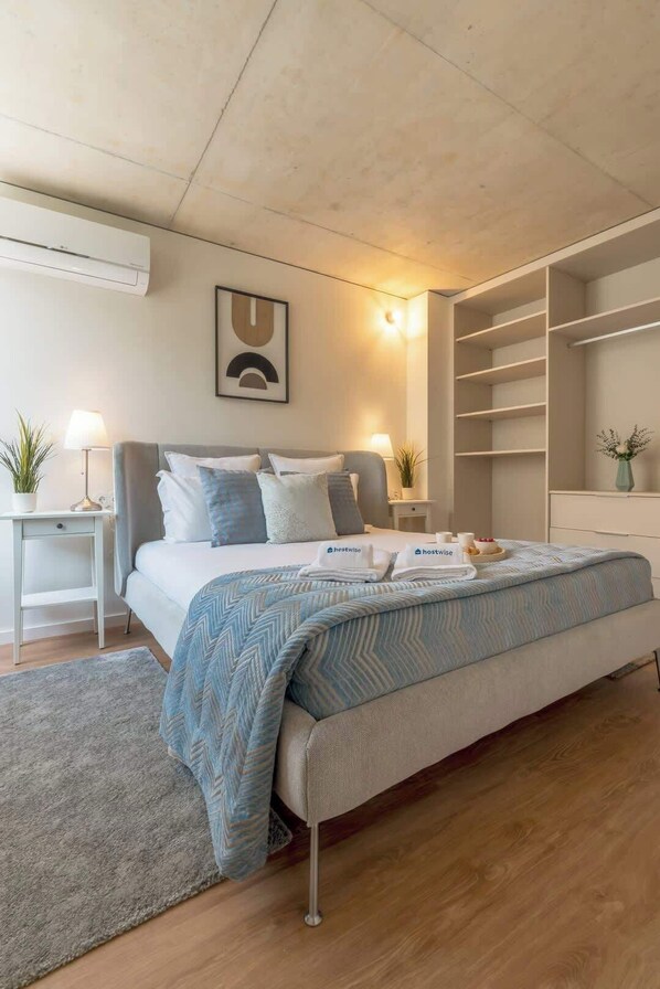 1 bedroom, iron/ironing board, travel cot, WiFi