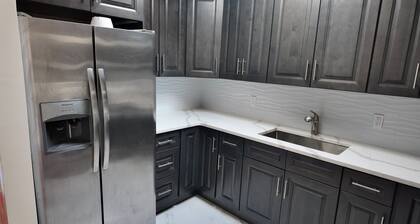 3-bedroom 2BR apartment in fabulous Queens CLOSE TO JFK