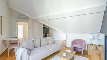 Fernseher, Stereoanlage