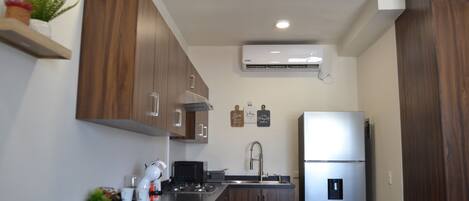 Microones i placa de cuina