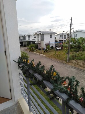 House, 3 Bedrooms, Accessible, Smoking | Property grounds