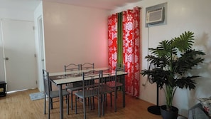 House, 3 Bedrooms, Accessible, Smoking | Dining room
