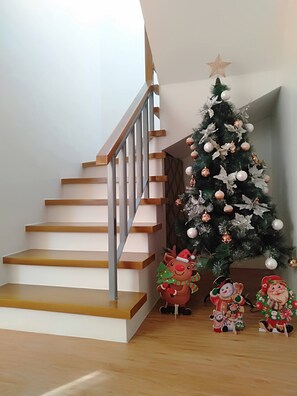 House, 3 Bedrooms, Accessible, Smoking | Interior