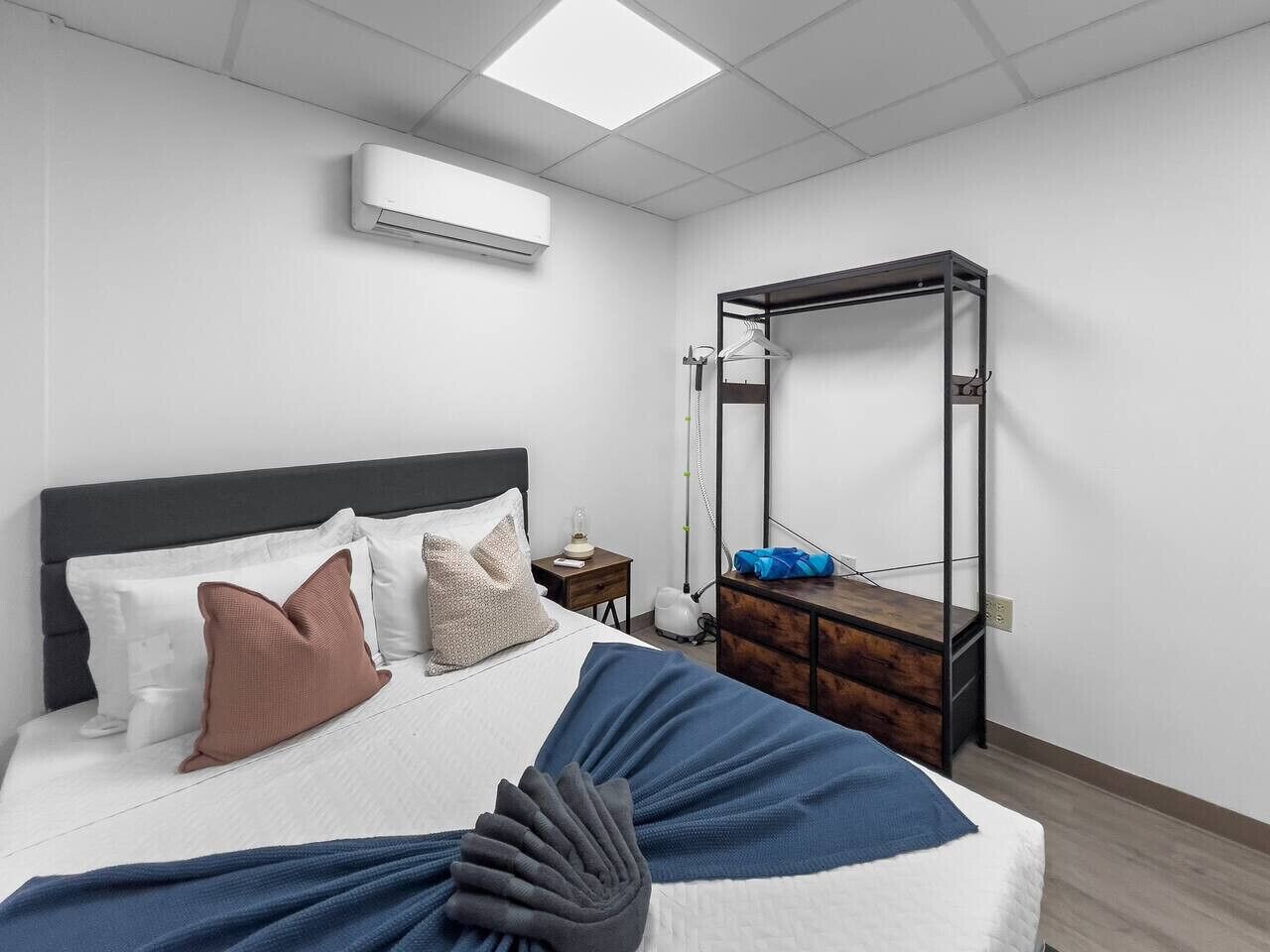 2 habitaciones, escritorio, wifi y ropa de cama 