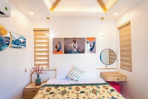 5 bedrooms, iron/ironing board, WiFi