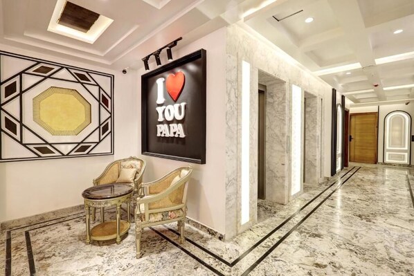 Superior Double Room | Balcony - Hotel Namaste Hindustan (New Delhi)