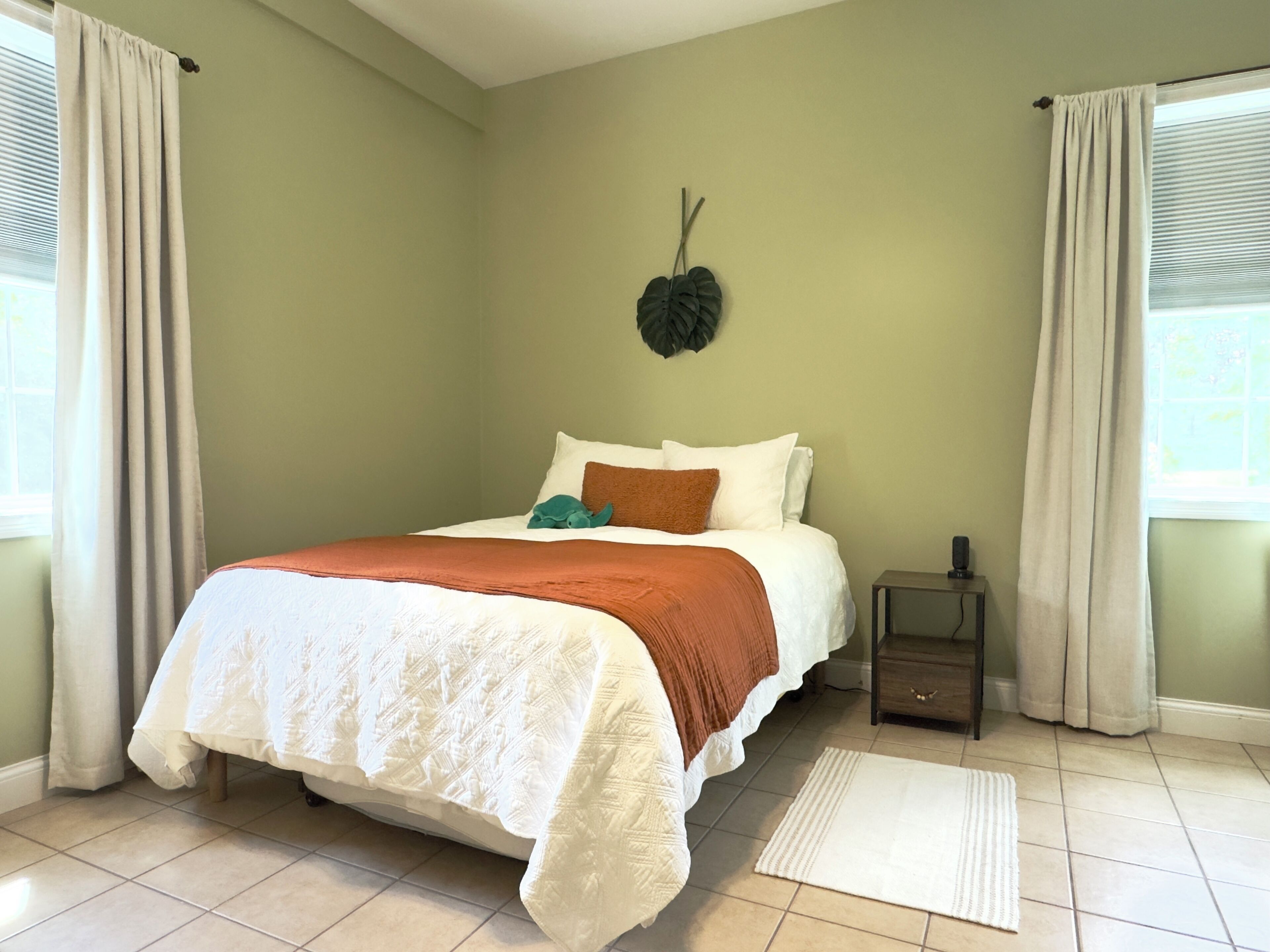 1 chambre, fer et planche à repasser, lit parapluie, Wi-Fi gratuit