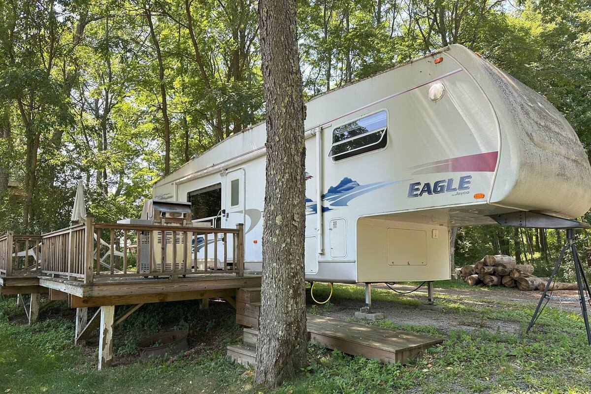 Family Mobile Home, Valley View | Living area | 20-inch TV with cable channels, DVD player