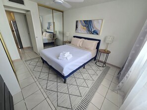 1 bedroom, iron/ironing board, WiFi, bed sheets - Isla Verde 1BR Condo – On the Beach, Pool & Parking Included (Carolina)