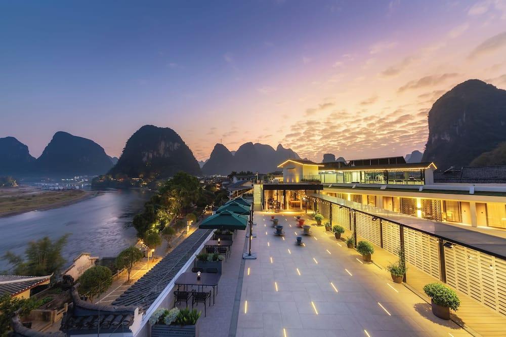 YangShuo Percent Hotel
