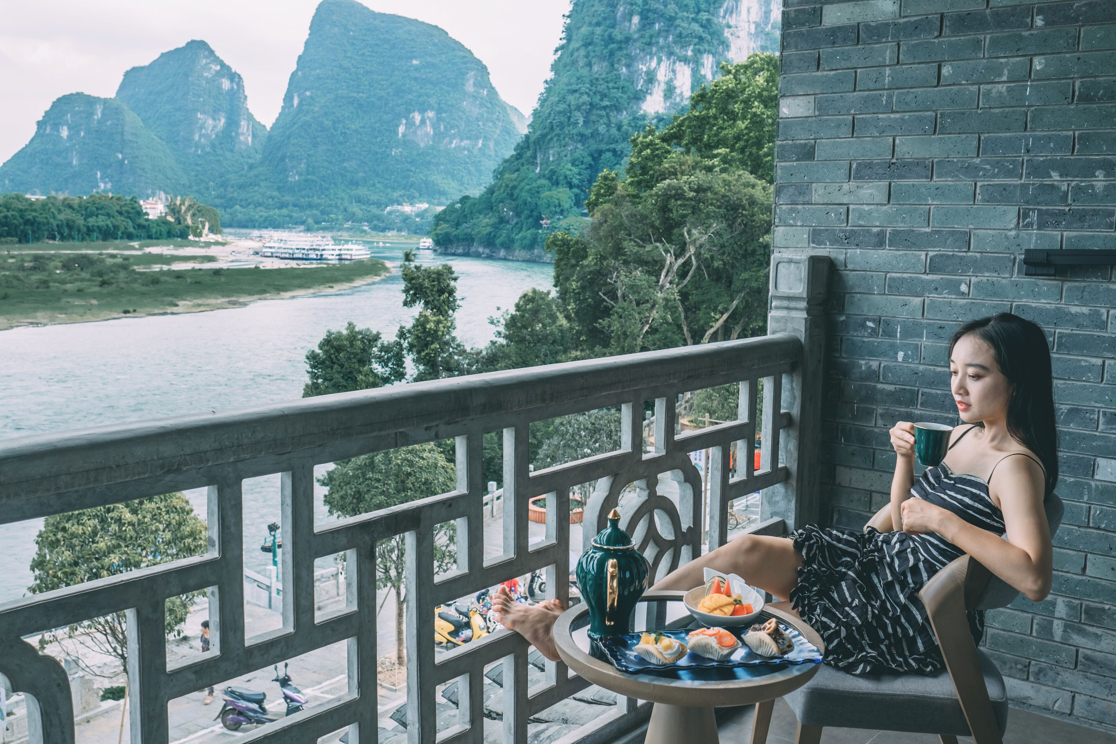 Down comforters, free minibar, in-room safe, free WiFi