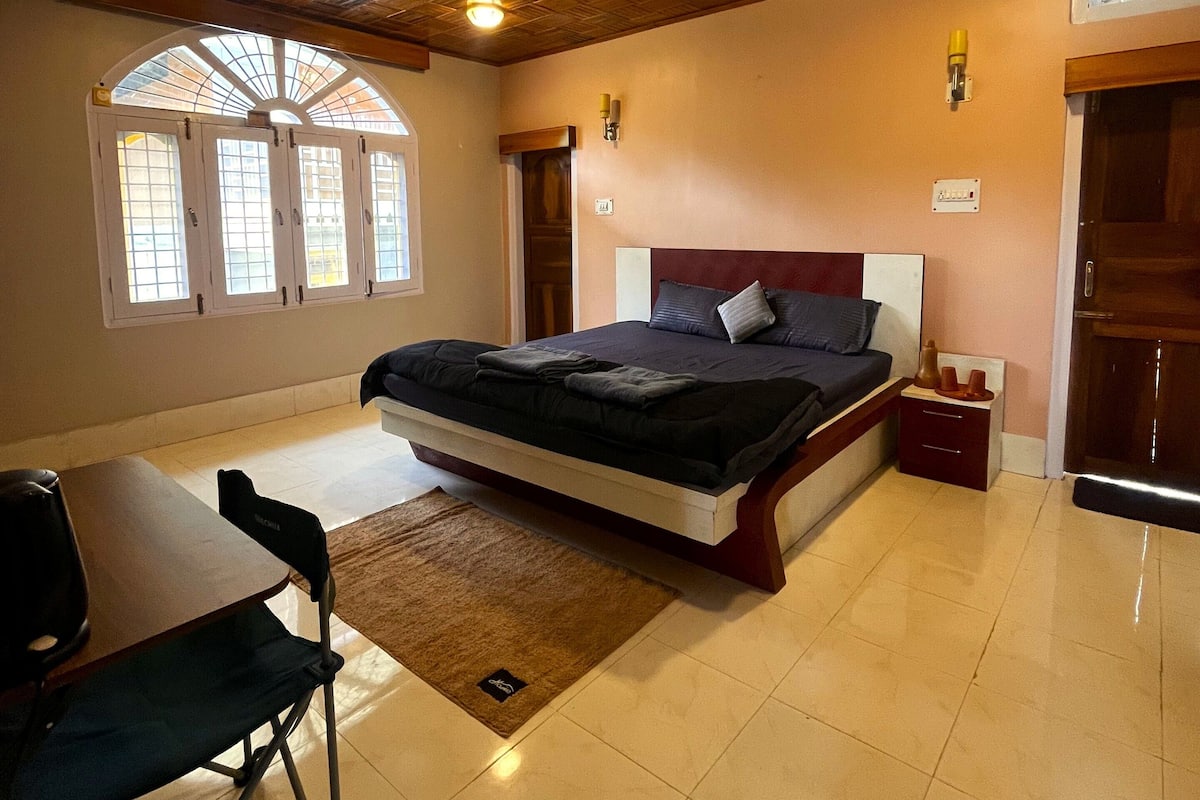Standard Double or Twin Room, Housekeeping, Valley View | In-room safe, blackout drapes, iron/ironing board