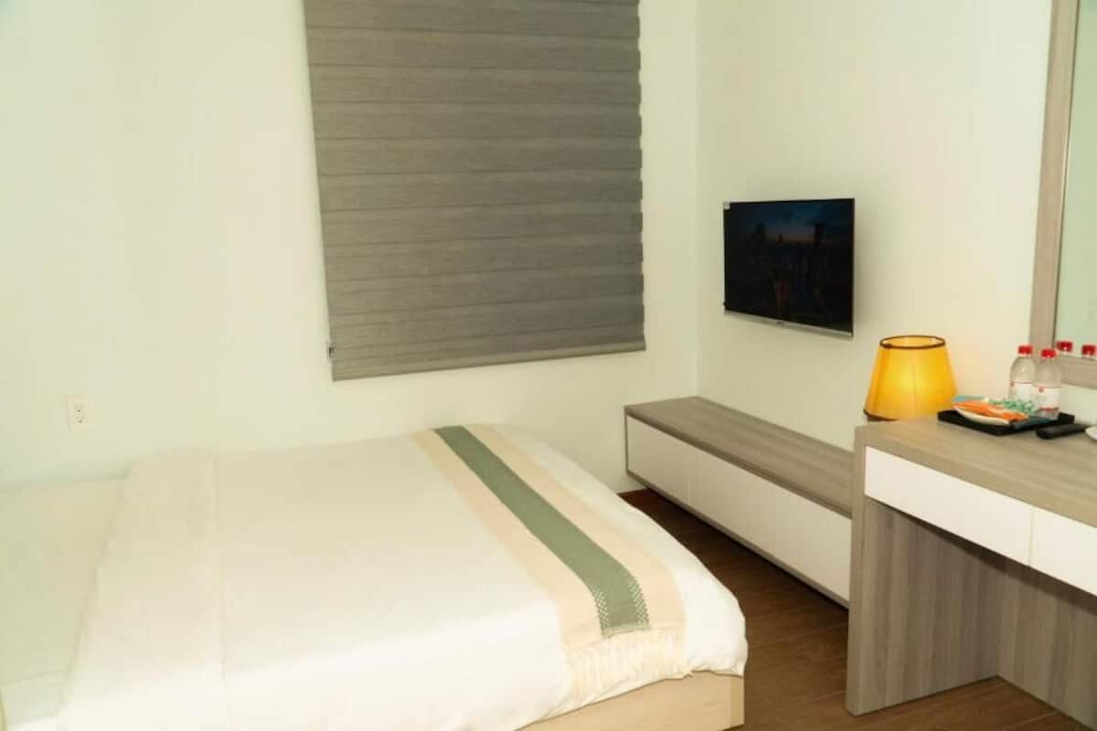 Habitación básica doble | Minibar, cortinas opacas, sistema de insonorización y wifi gratis