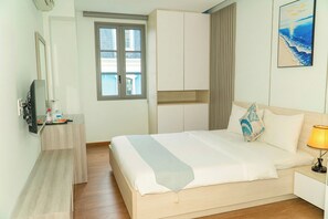 Minibar, cortinas blackout, wifi gratis y ropa de cama