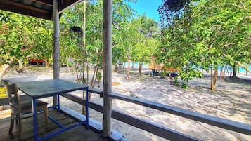 Bungalow – standard, balkong, hageutsikt | Terrasse/patio